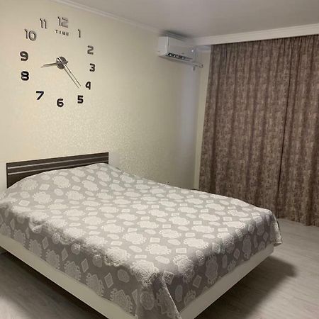 Apartments On Priportovaya,35 แชร์กาซี ภายนอก รูปภาพ