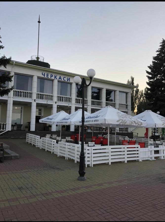 Apartments On Priportovaya,35 แชร์กาซี ภายนอก รูปภาพ